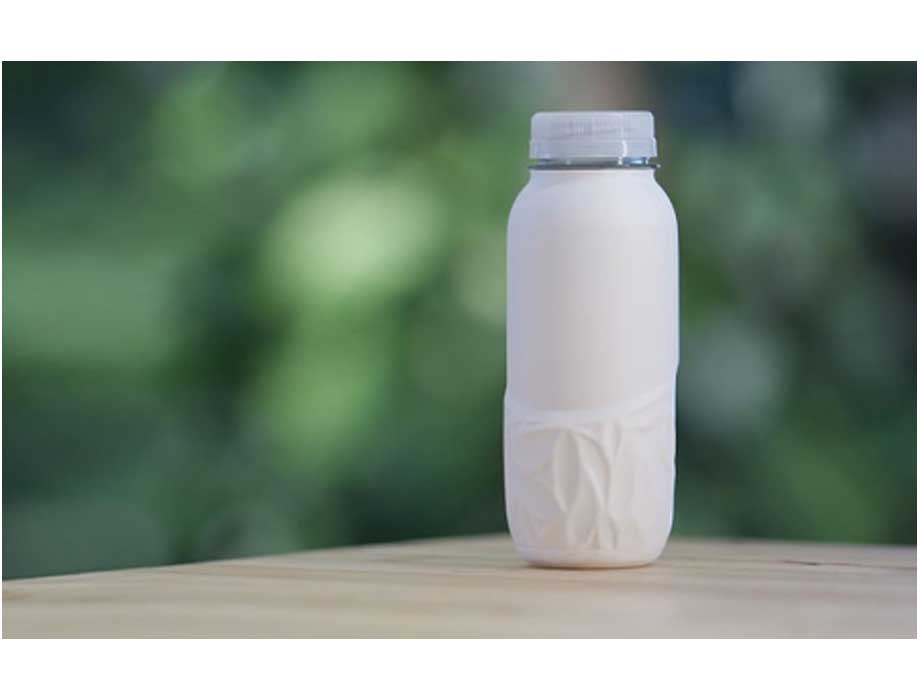 botella-en-forma-de-carton-de-leche-la-revolucion-del-envase